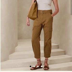 NWT - Banana Republic - High Rise Cargo size 6